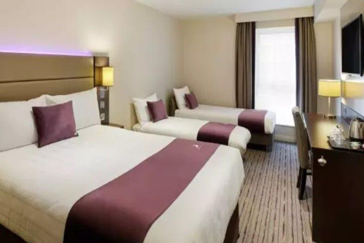 Premier Inn וואר מראה חיצוני תמונה